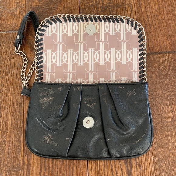 Wristlet - Picture 2 of 3